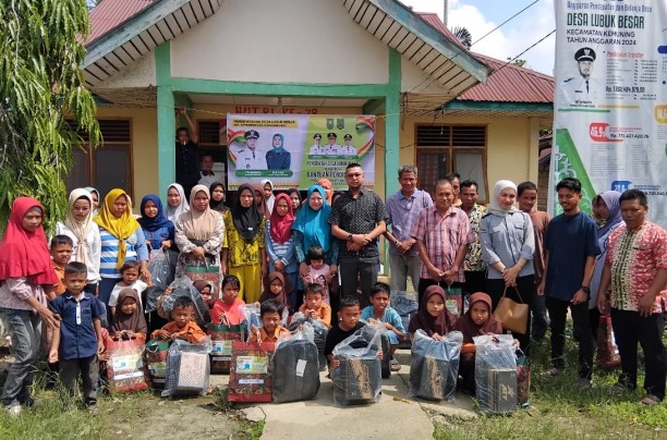 Penyerahan Bantuan Pendidikan BKK Desa di Desa Lubuk Besar, Provinsi Riau, Tahun Anggaran 2024