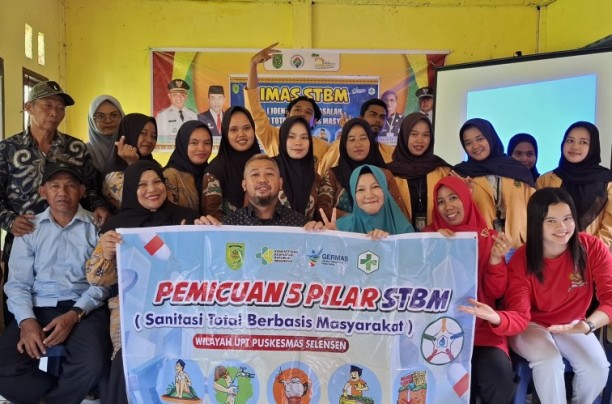 Puskesmas Selensen Laksanakan Sosialisasi IMAS STBM di Desa Lubuk Besar: Kepala Desa Tegaskan Komitmen Wujudkan Desa Sehat.